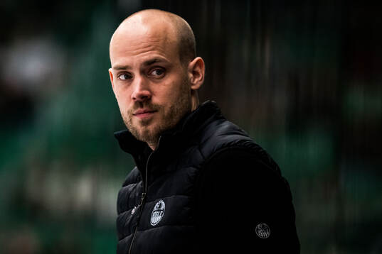 Rögles tränare Julius Falkenbäck Bergkvist