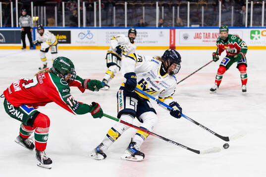 Frölundas Sofie Lundin och HV71s Elin Svensson