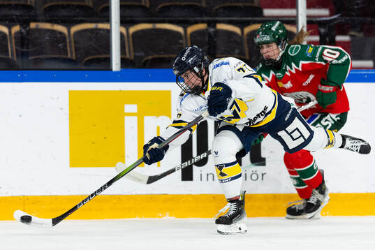 HV71s Rachel Weiss