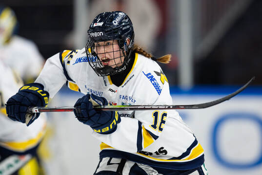 HV71s Emmi Rakkolainen