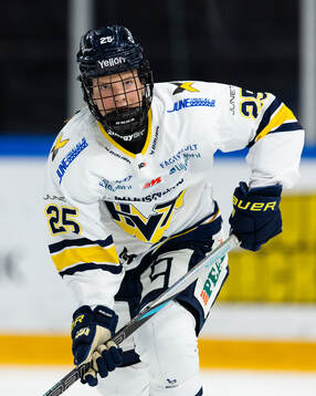 HV71s Alva Johansson