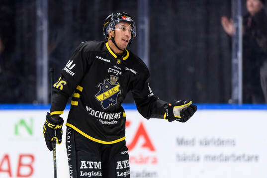 AIKs Oscar Nord jublar