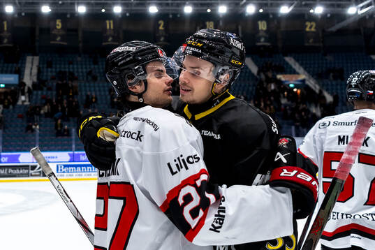 Nybro Vikings Alex Ciernik och AIKs Albert Sjöberg