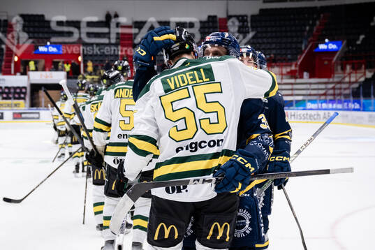 Bläddra bland fler bilder av Ishockey, Hockeyallsvenskan, Södertälje - Östersund