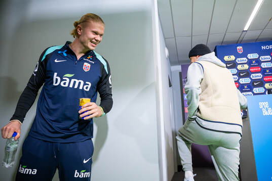 Erling Braut Haaland and Ståle Solbakken, head coach of