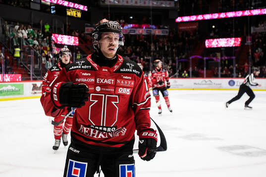 Örebros Kalle Kossila jublar
