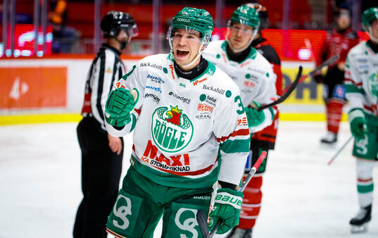 Rögles Albin Sundsvik jublar vid 4-4