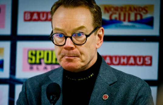 Örebros tränare Niklas Eriksson på presskonferensen
