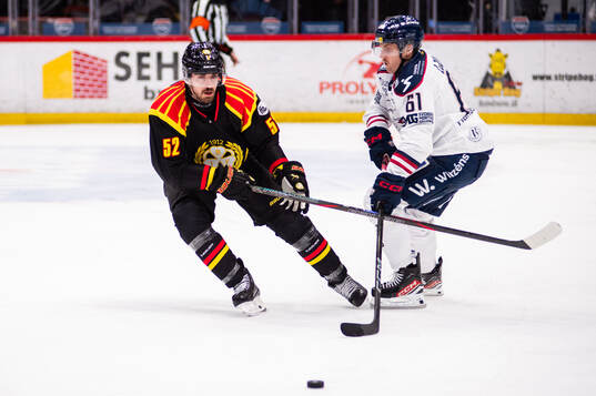 Brynäs Jack Kopacka och Linköpings Markus Ljungh