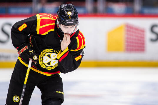 Brynäs Bobby Trivigno har ont