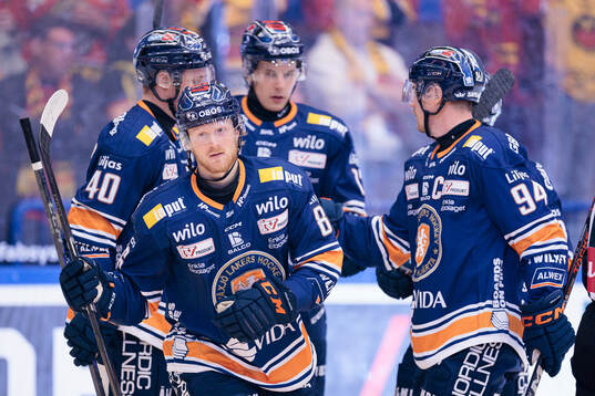 Växjös Joachim Blichfeld jublar