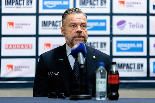 Växjös assisterande tränare Fredrik Hellgren på