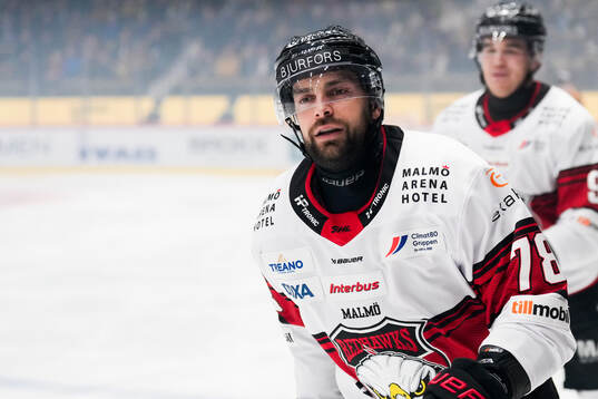 Malmö Redhawks Robin Hanzl jublar