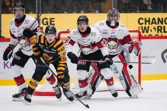 Malmö Redhawks Joseph Berger , Christoffer Forsberg och