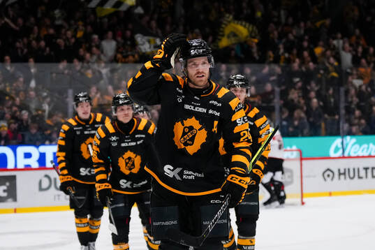 Skellefteås Oscar Lindberg jublar