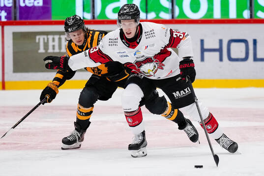 Skellefteås Valter Lindberg och Malmö Redhawks Lassi