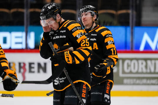 Skellefteås Pontus Johansson och Pär Lindholm deppar