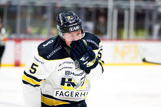 HV71s Victor Sjöholm Har ont