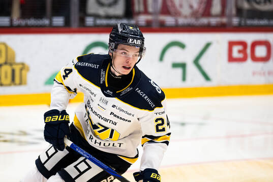 HV71s Oscar Fisker Molgaard