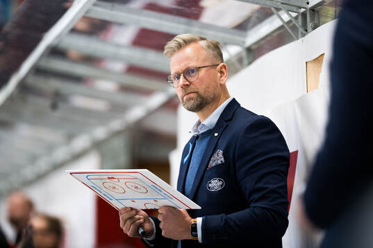 HV71s tränare Anton Blomqvist