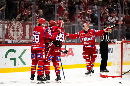 Timrås Emil Pettersson jublar