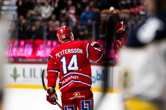 Timrås Emil Pettersson jublar