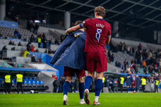 Lasse Berg Johnsen and Sander Berge of Norway