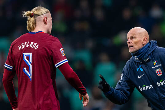 Erling Braut Haaland and Ståle Solbakken, head coach of