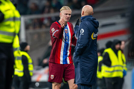 Erling Braut Haaland and Ståle Solbakken, head coach of