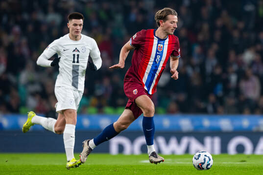 Benjamin Sesko of Slovenia and Sander Berge of Norway