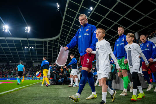 Erling Braut Haaland of Norway enters the pitch