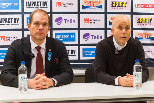Färjestads tränare Thomas Mitell och Modos assisterande