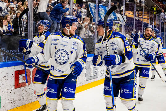 Leksands Kalle Östman och Axel Rindell jublar