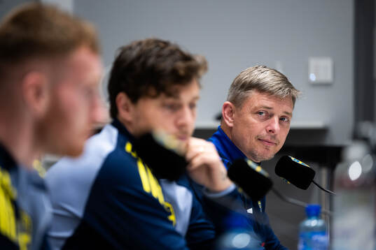 Head coach Jon Dahl Tomasson of the Swedish men's national