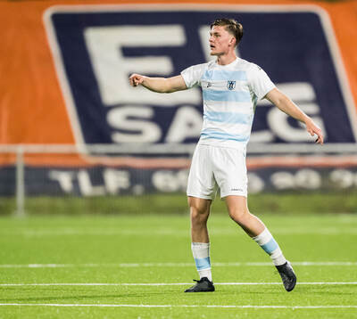 Lucas Larsen of FC Helsingør looks dejected