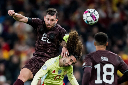Pierre-Emile Højbjerg of Denmark and Marc Cucurella of
