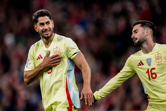 Ayoze Perez of Spain celebrates