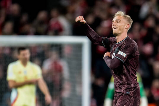 Gustav Isaksen of Denmark celebrates