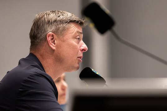 Head coach Jon Dahl Tomasson of Sweden