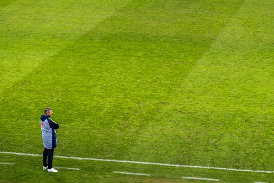Head coach Jon Dahl Tomasson of Sweden