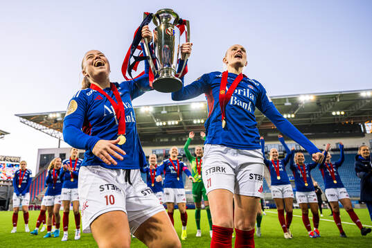 Bläddra bland fler bilder av Football, Toppserien, Vålerenga - LSK Kvinner