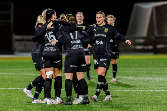 Umeås spelare jublar