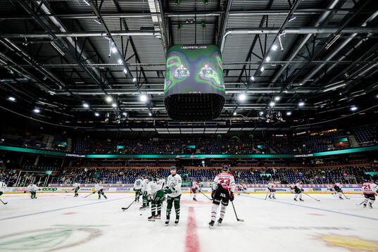 Färjestads pock Örebros spelare
