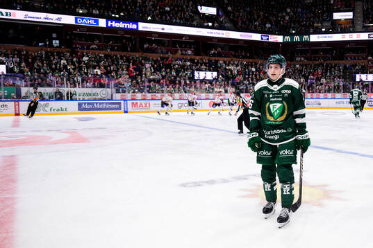 Färjestads Joel Nyström deppar