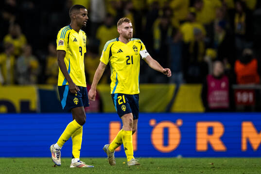 Dejan Kulusevski and Alexander Isak of Sweden looks dejected
