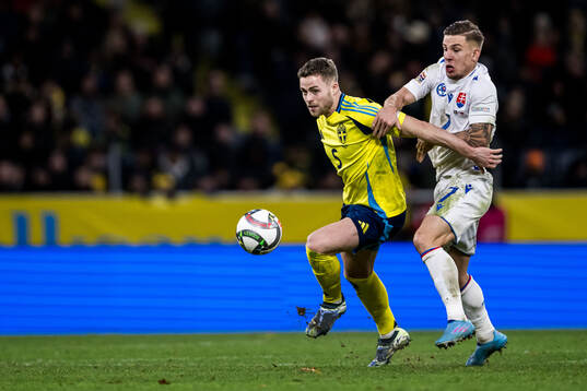 Gabriel Gudmundsson of Sweden and Tomas Suslov of Slovakia