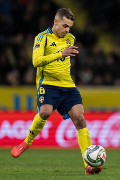 Yasin Ayari of Sweden