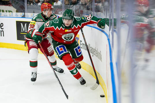 Modos Theodor Niederbach och Frölundas Filip Cederqvist