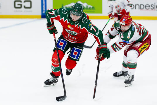 Frölundas Henrik Tömmernes och Modos Mikkel Aagaard