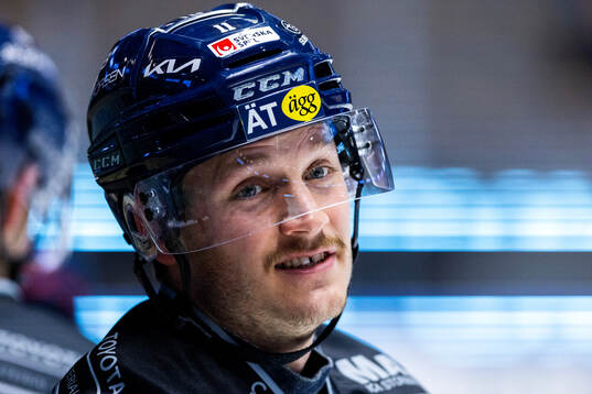 Linköpings Henrik Törnqvist på uppvärmningen